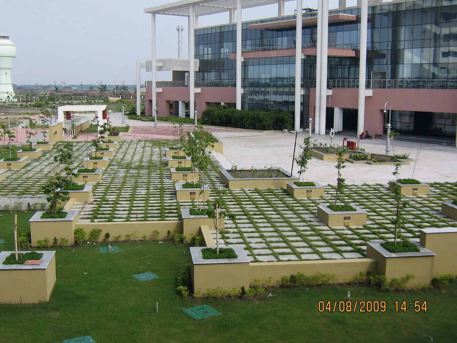 Gardening-Maintenance-4